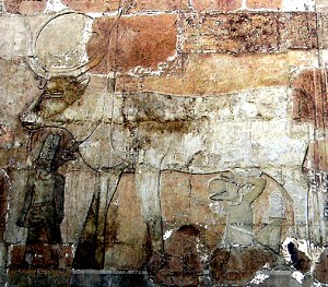 Hathor als koe zoogt de koningin Hatsjepsoet. Hathortempel Deir el Bahri